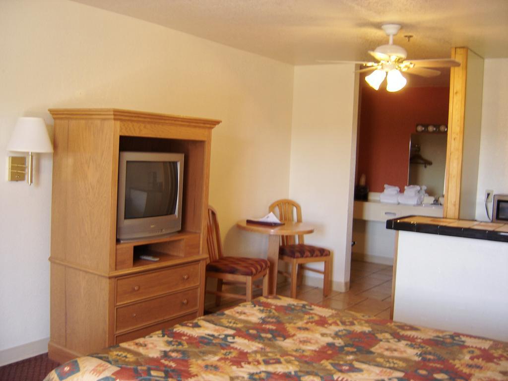 Lodge On The River Bullhead City Exterior photo