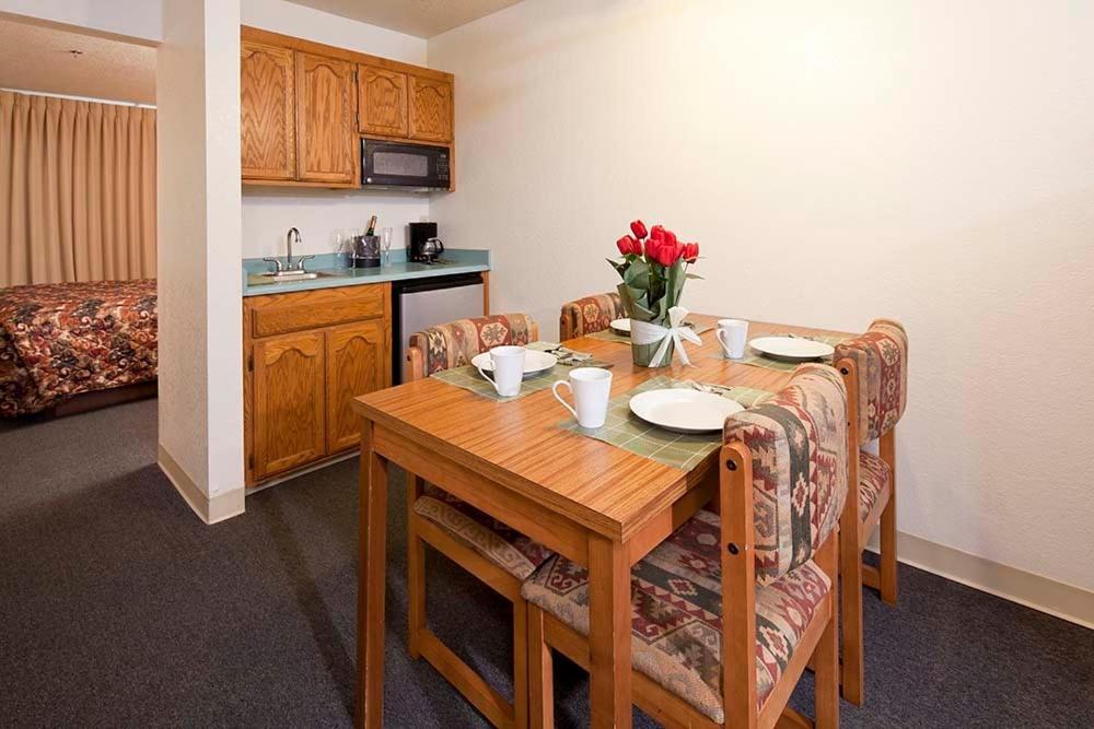 Lodge On The River Bullhead City Room photo